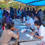 Sambut HUT Mamasa Ke-24, Bupati Gelar Pengobatan Gratis di Talambai