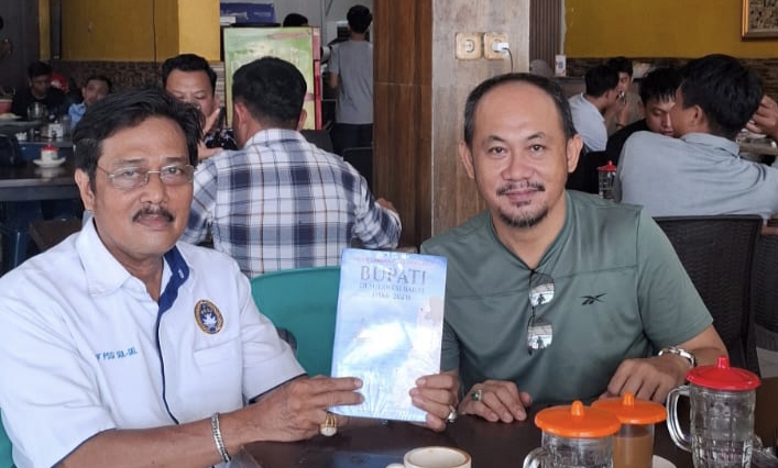 Sarman Sahuding, Pena dari Mambi yang Menenun Jejak Sejarah Sulbar