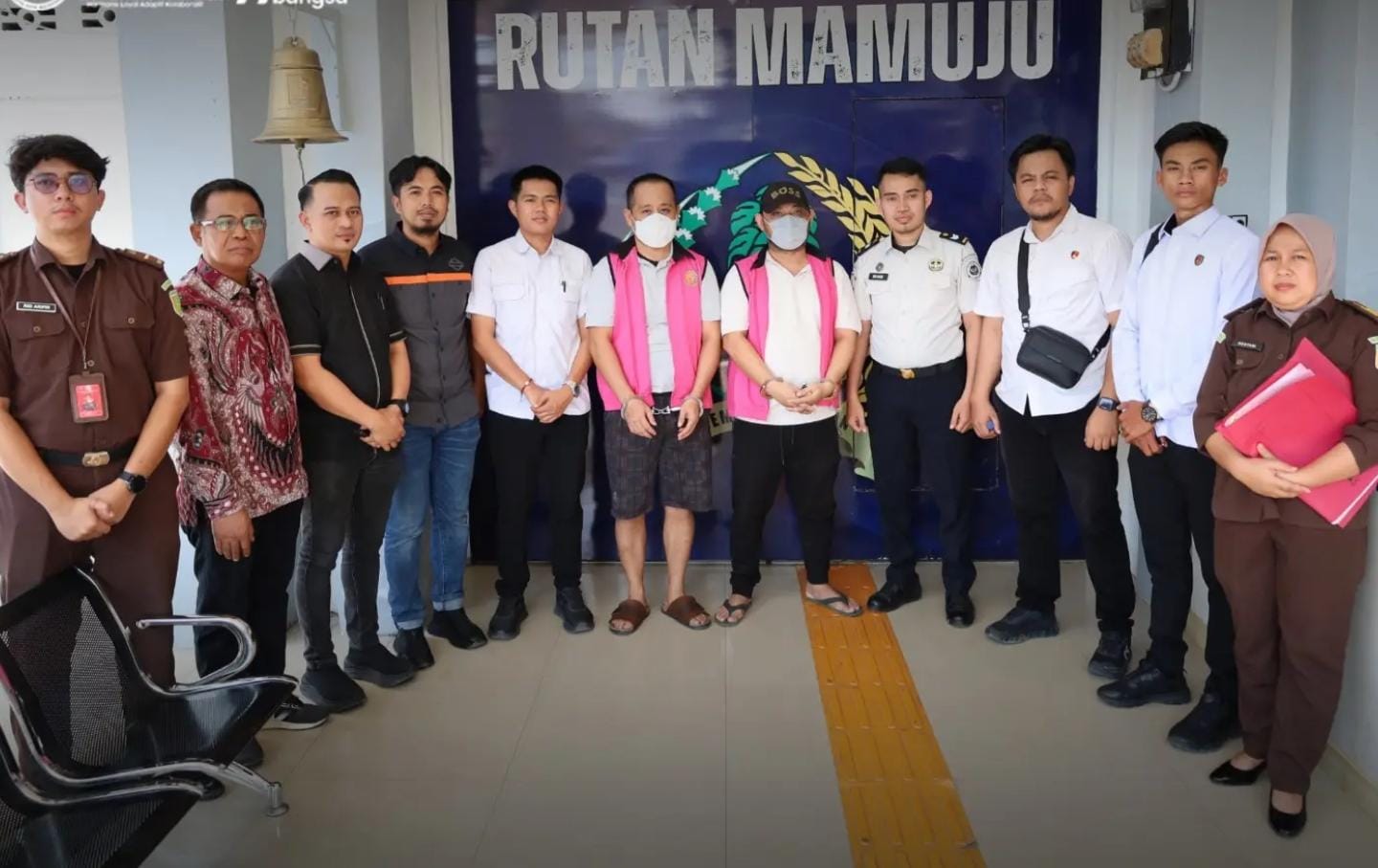 Kejari Mamuju Tahan 2 Tersangka Kasus Korupsi Makan-Minum DPRD Rp795 Juta