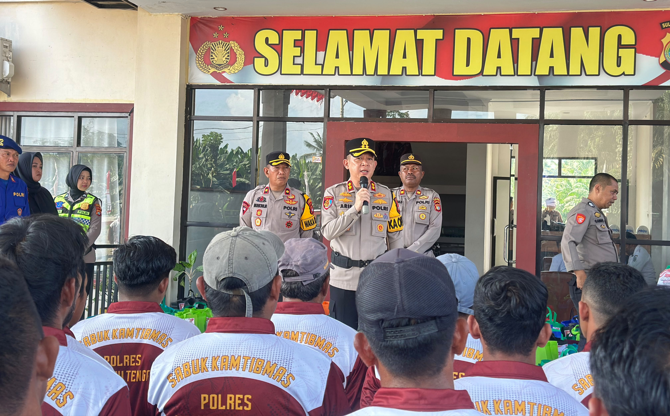 200 Warga Dikukuhkan Jadi Sabuk Kamtibmas Polres Mamuju Tengah
