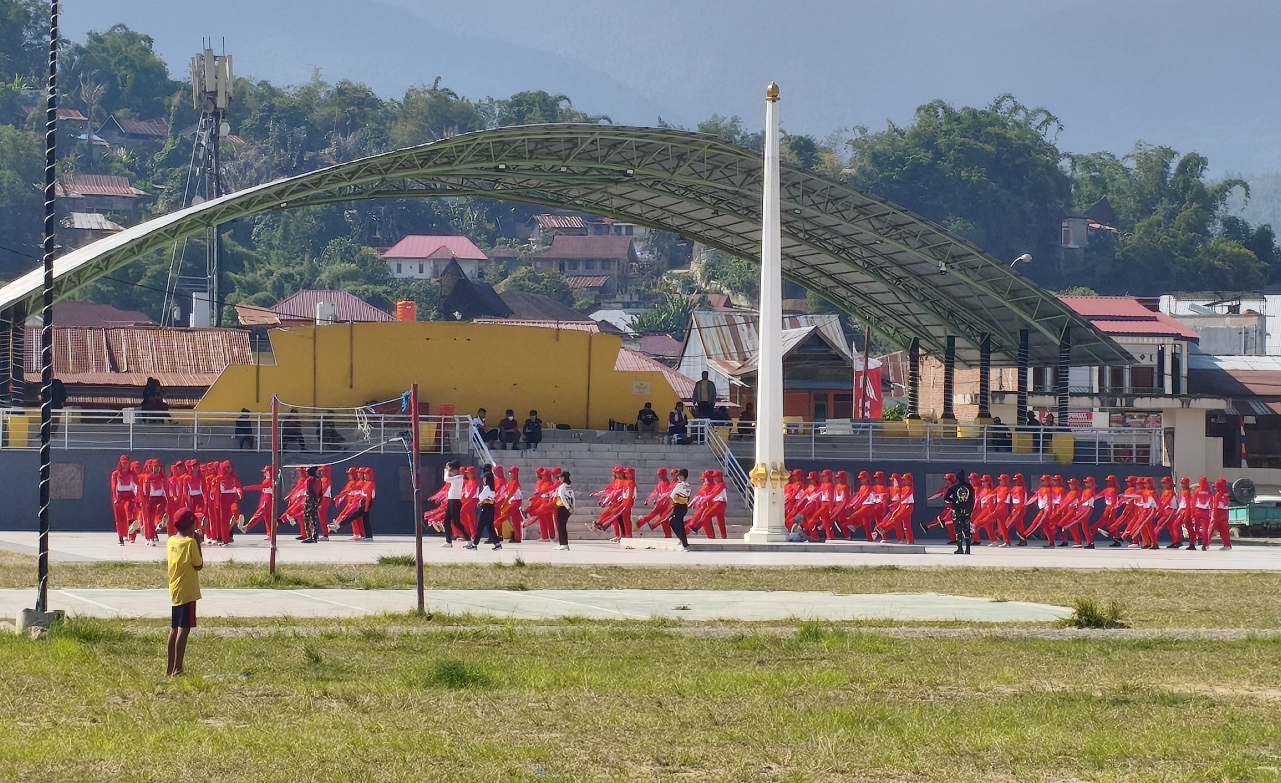 Jelang HUT ke-81 RI, Anggota Paskibraka Mamasa Genjot Latihan