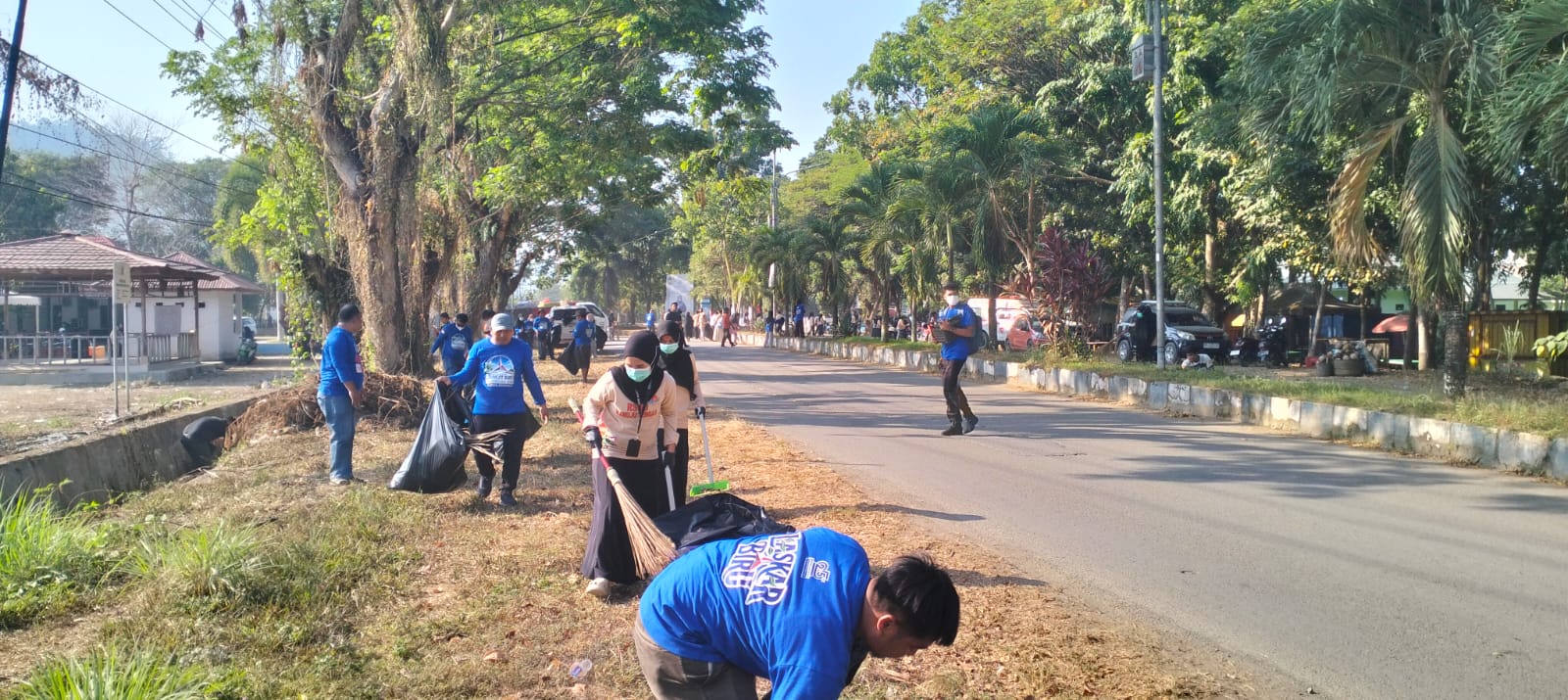 Momentum HUT ke-25, Demokrat Mateng Gelar Aksi Peduli Lingkungan Sekligus Sambut HUT RI