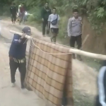 Potret Buram Akses Jalan di Pelosok Mamasa, Lansia Sakit Harus Ditandu 8 Kilometer ke Fasilitas Kesehatan