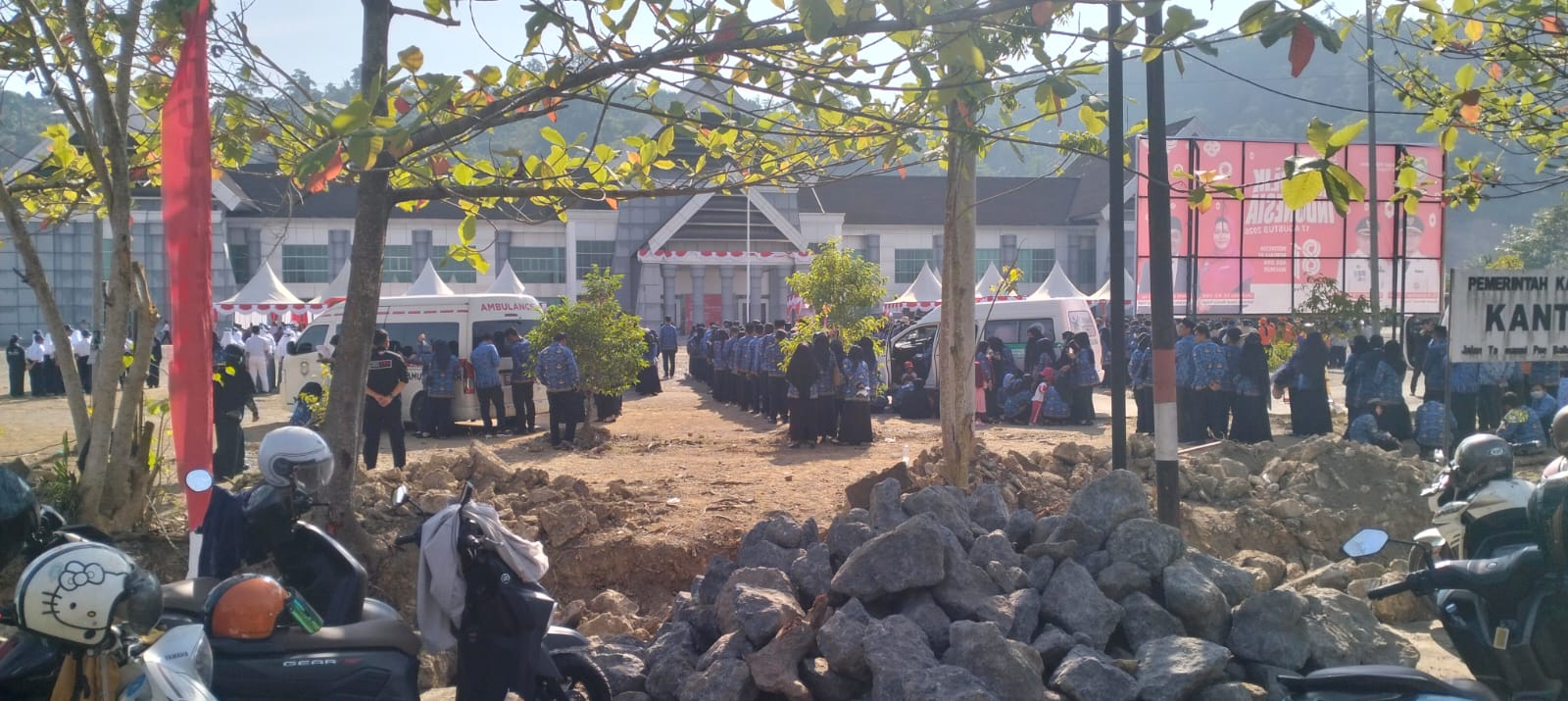 Sejumlah ASN Mamuju Tengah Disorot, Bersantai Saat Upacara HUT RI ke-81 Berlangsung