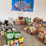 Dinsos Sulbar Salurkan Bantuan Permakanan, Sandang, dan UEP di Polman