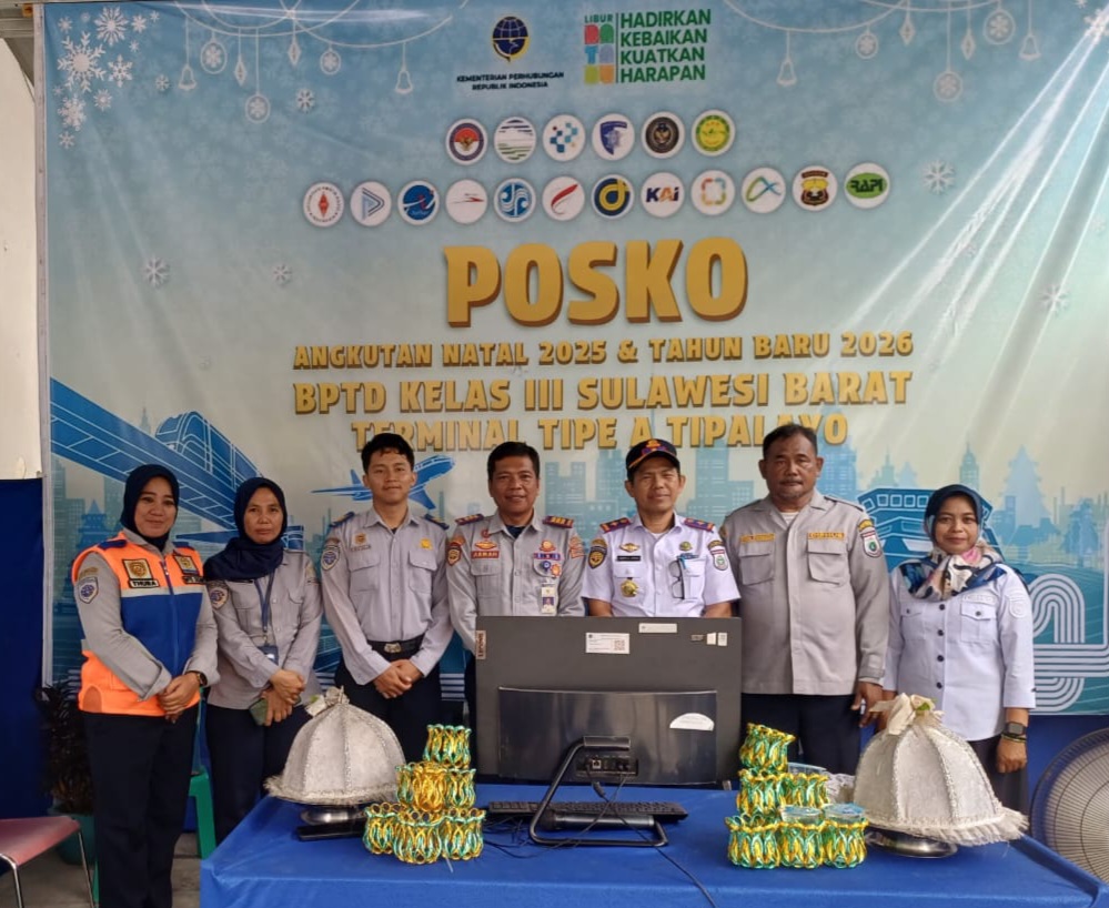 Kepala Dinas Perhubungan Sulbar Monitoring Posko Angkutan Nataru di Majene dan Polman