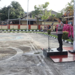 Kado Akhir Tahun, Sejumlah Personel Polresta Mamuju Terima Kenaikan Pangkat