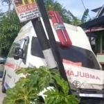 Rujuk Pasien ke Makassar, Mobil Ambulance RSUD Sulbar Kecelakaan di Majene