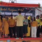 Momen Perayaan Natal, Wabub Mamasa Jadi Dirjen Paduan Suara di Rujab 