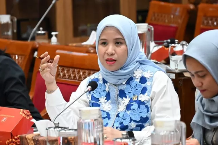 Komitmen Ratih Megasari Singkarru, Perjuangkan Beasiswa Pendidikan Dari PAUD Hingga Perguruan Tinggi