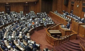 PM Takaichi Bubarkan Parlemen di Tengah Krisis Biaya Hidup dan Ketegangan Geopolitik