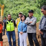Bupati Mamasa Pantau Proyek Jalan Tabang–Pana