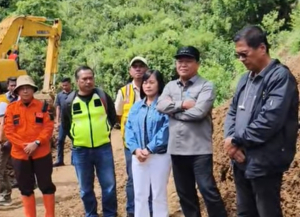 Bupati Mamasa Pantau Proyek Jalan Tabang–Pana