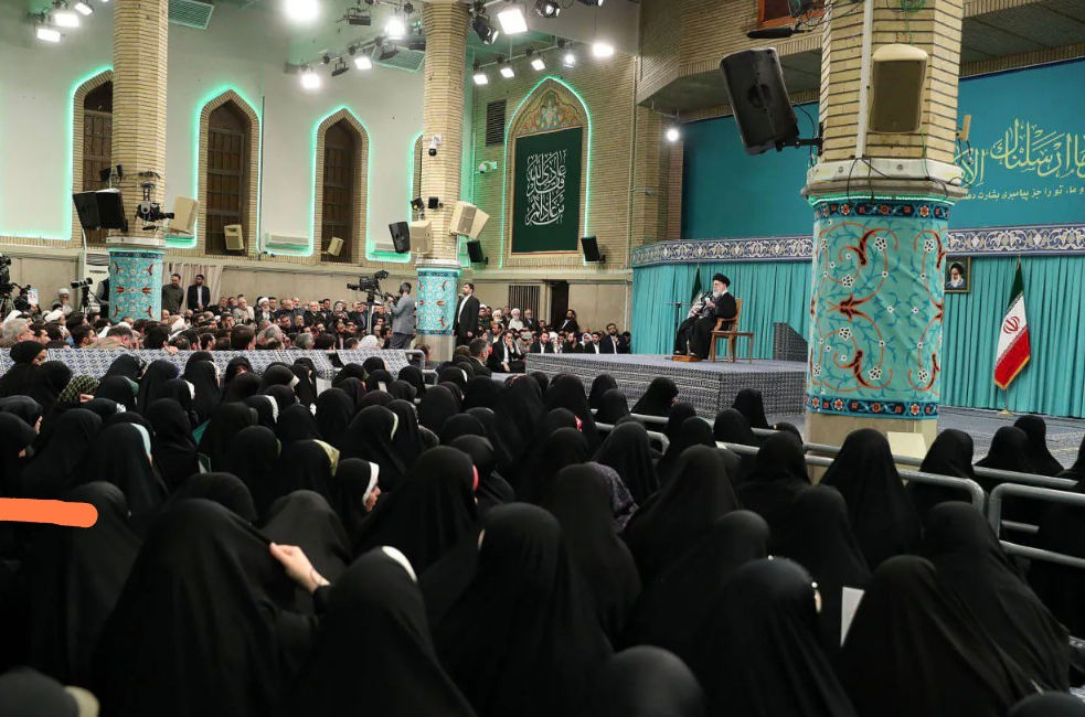 Khamenei Tuding AS dan Zionis di Balik Kerusuhan Iran