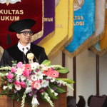 Dikukuhkan Jadi Guru Besar FH UGM, Prof. Zainal Arifin Mochtar Soroti Independensi Lembaga Negara
