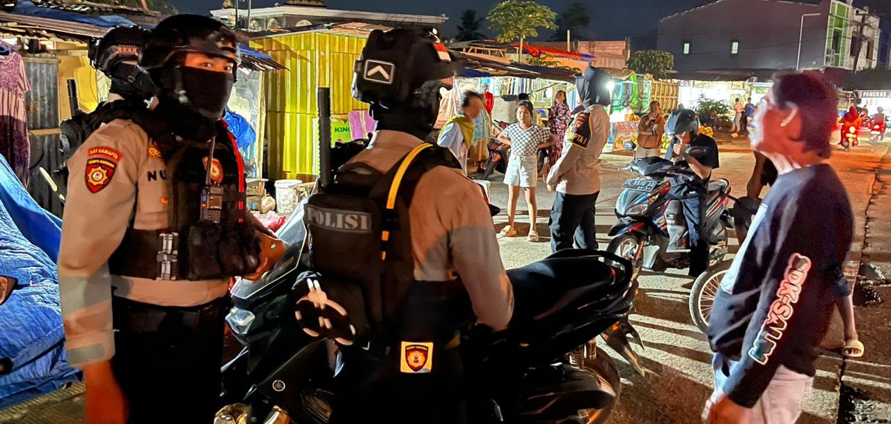 Cekcok Pedagang Buah di Pasar Baru Mamuju Nyaris Baku Hantam