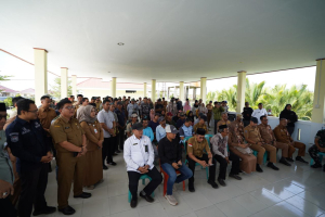 Evaluasi Anggaran Rp8 Miliar, Gubernur Suhardi Duka Soroti Kehidupan Warga Transmigrasi Tanjung Cina Kabupaten Pasangkayu