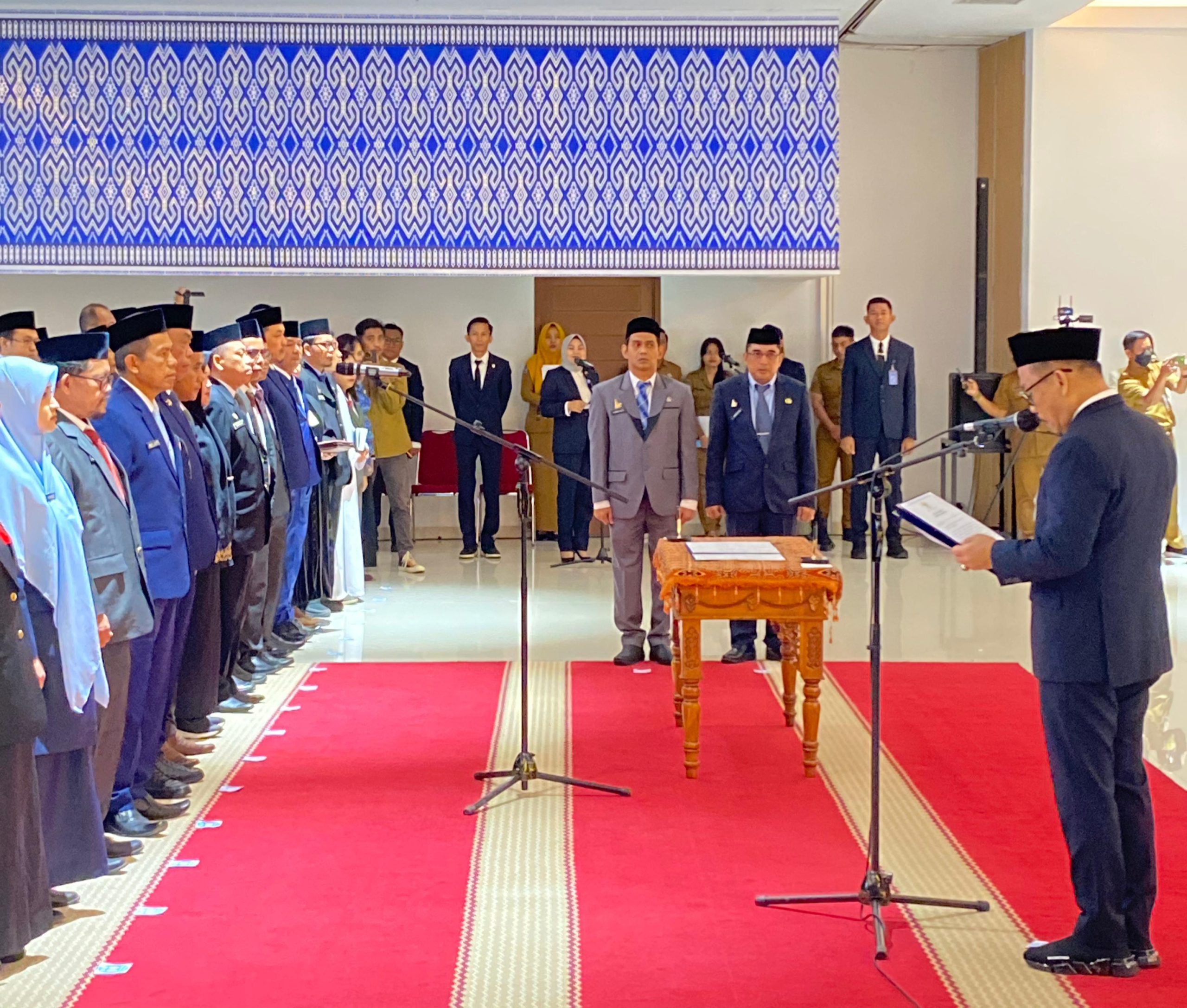 Dilantik Gubernur SDK, Kain Awali Kepemimpinan dengan Konsolidasi Internal DPMPTSP