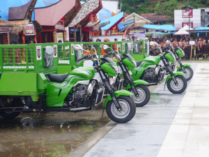 Pemkab Mamasa Terima Bantuan 7 Unit Motor Sampah dari PLN Bakaru dan Bank Sulselbar