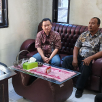 Bulog Majene dan Pemkel Labuang Utara Bersinergi Percepat Penyaluran Minyak dan Beras yang Tertunda
