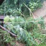 BREAKING NEWS:Diguyur Hujan Deras, Dua Rumah di Desa Rantelemo Tertimbun Longsor