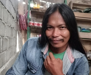 BREAKING NEWS: Usai Habisi Nyawa Istri dan Lukai Anaknya Pakai Parang, Seorang Pria di Mateng Buron