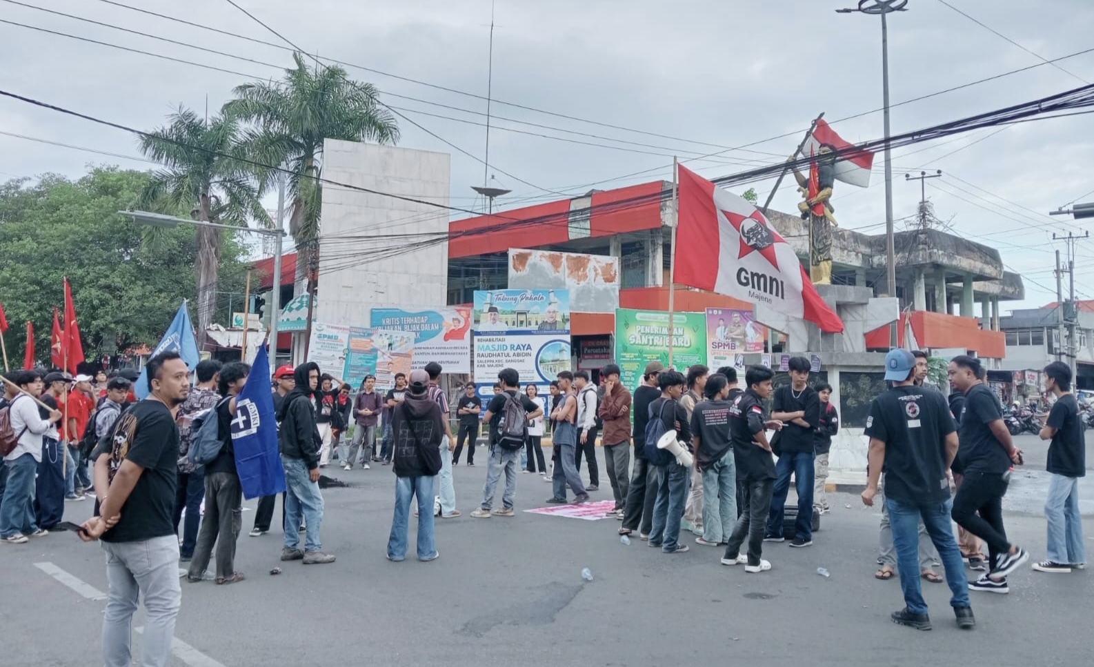Mahasiswa Majene Desak Pemerintah Evaluasi MBG dan Tuntaskan Persoalan Daerah Sulbar