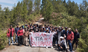 Massa Demonstran TPA Salurano Kecewa Tak Ditemui Bupati Mamasa, Ada Apa?
