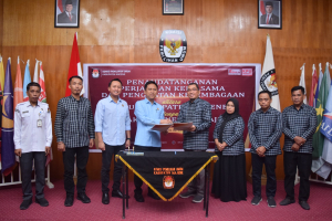 Perkuat Pengawasan dan Kepastian Hukum Pemilu, Kejari dan KPU Majene Resmi Teken MoU Kerjasama 