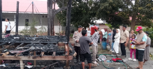Rumah Panggung Kepala Dusun di Majene Ludes Terbakar, Kerugian Capai Rp75 Juta