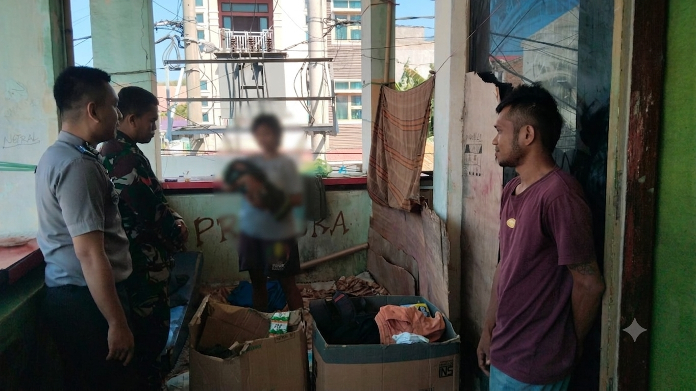 Seorang Perempuan di Majene Melahirkan di Lantai Pusat Pertokoan Hingga Gegerkan Warga