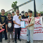 Geruduk Polda Sulbar, Gerakan Vendetta Adukan Dugaan Masalah Proyek Puskesmas Karampuang