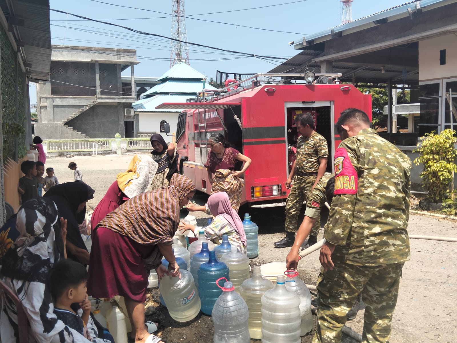 Krisis Air Bersih Landa Majene, Kodim Langsung Turun Tangan